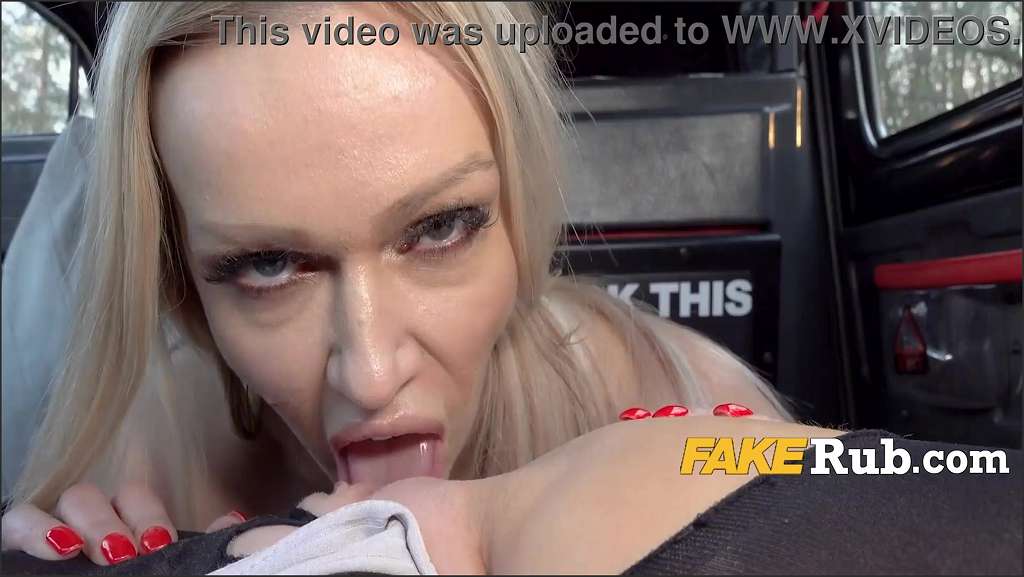 Amber Jayne Hausfrau bei Interracial Dreier mit riesen Schwanz gefickt