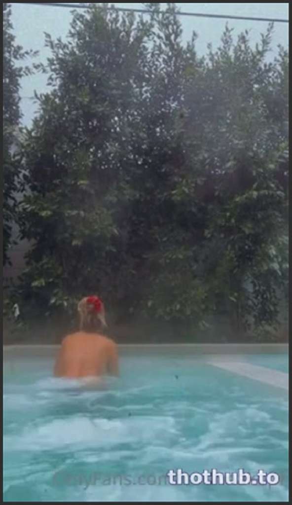 Corinna Kopf seine nuttige Freundin einem Kumpel