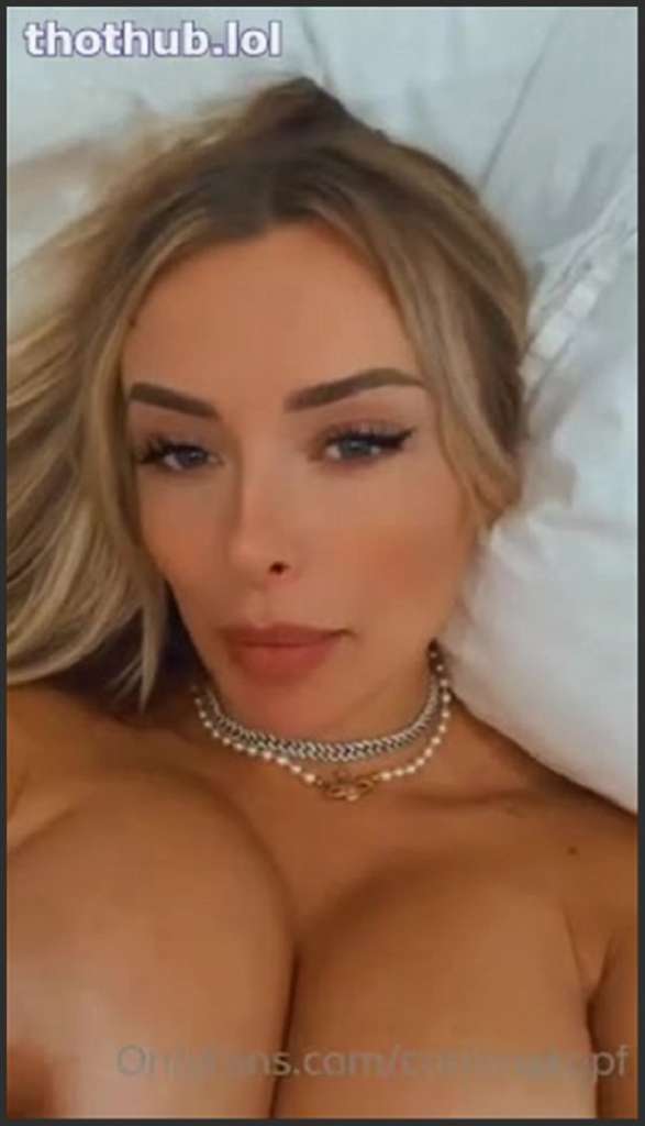 Corinna Kopf vom Personaltrainer benutzt