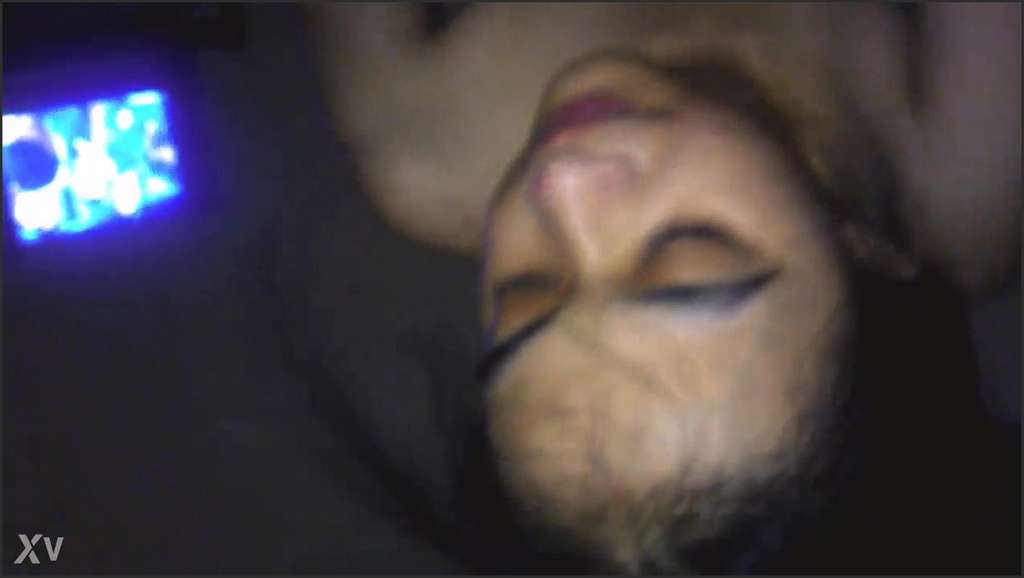 Kazumi Squirts zur Dreilochstute gemacht