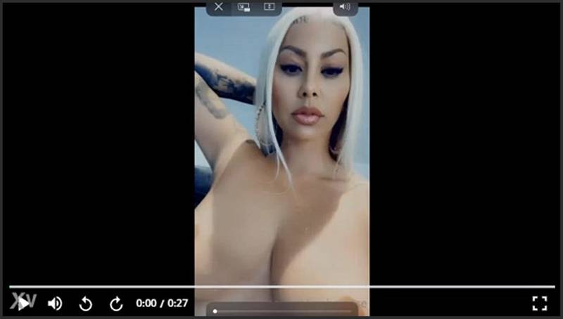 Amber Rose lässt sich von ihrem Nachbarn den Arsch ficken