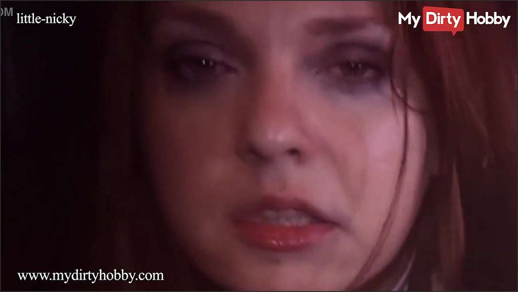 Little Nicky das Sperma ganz tief in die Teen Pussy