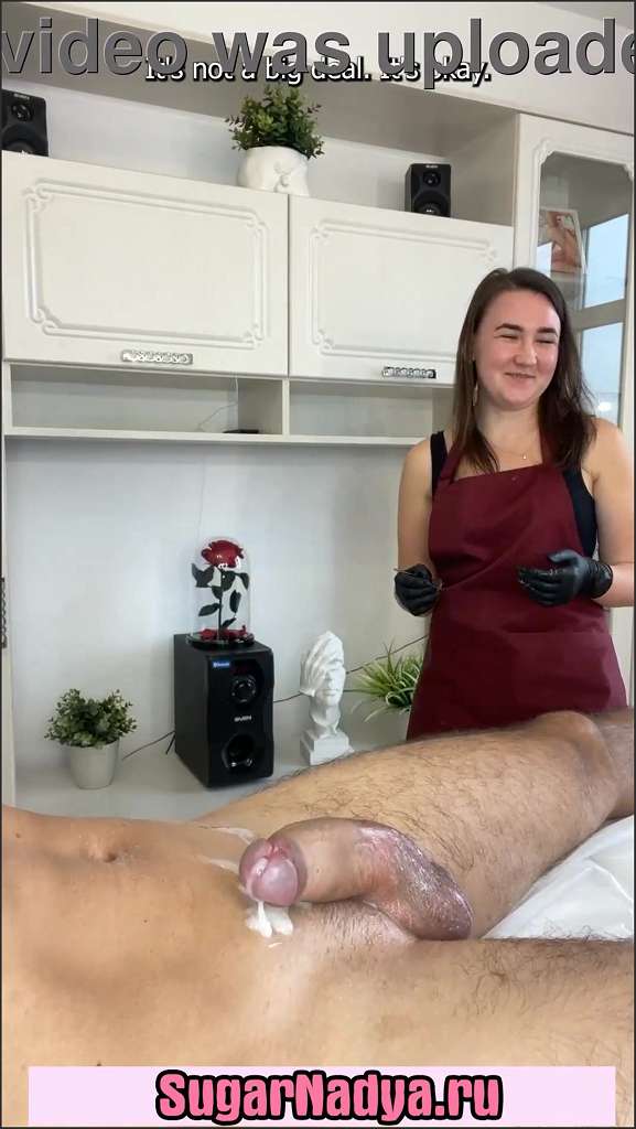Sugarnadya eine wunderschöne junge Latina Muschi