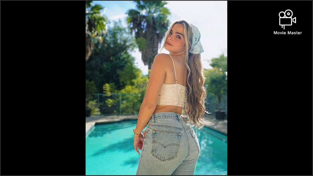 Addison Rae Girls bitten harten Schwanz zum Dreier